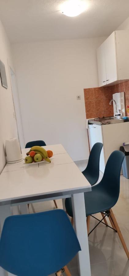 Apartments Mate Baška Voda Zewnętrze zdjęcie
