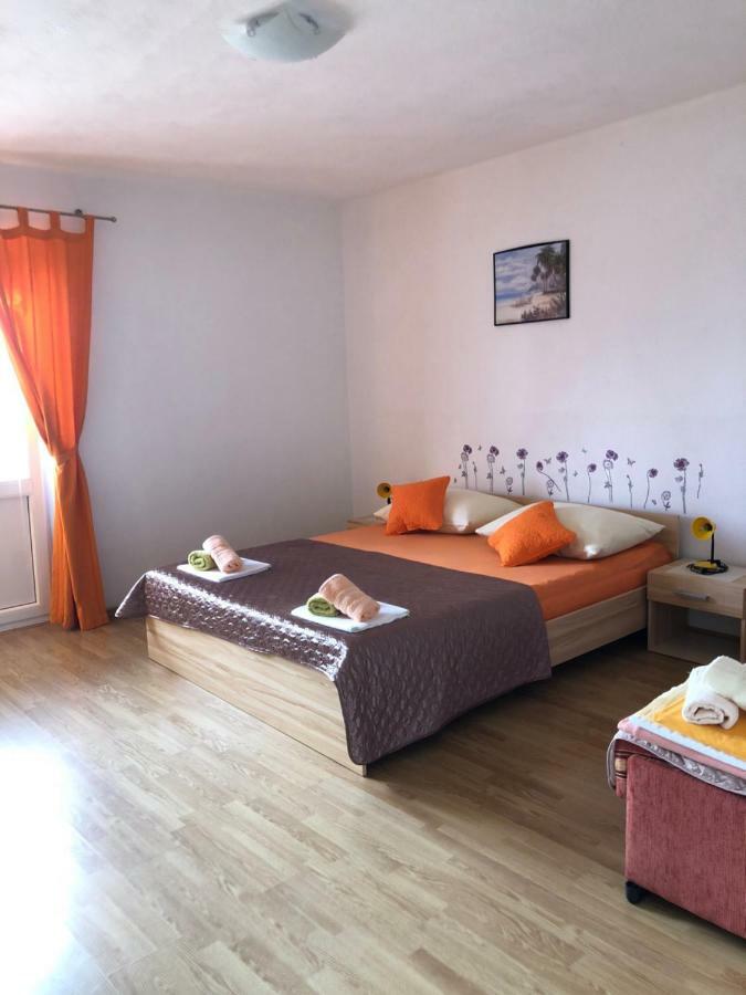 Apartments Mate Baška Voda Zewnętrze zdjęcie